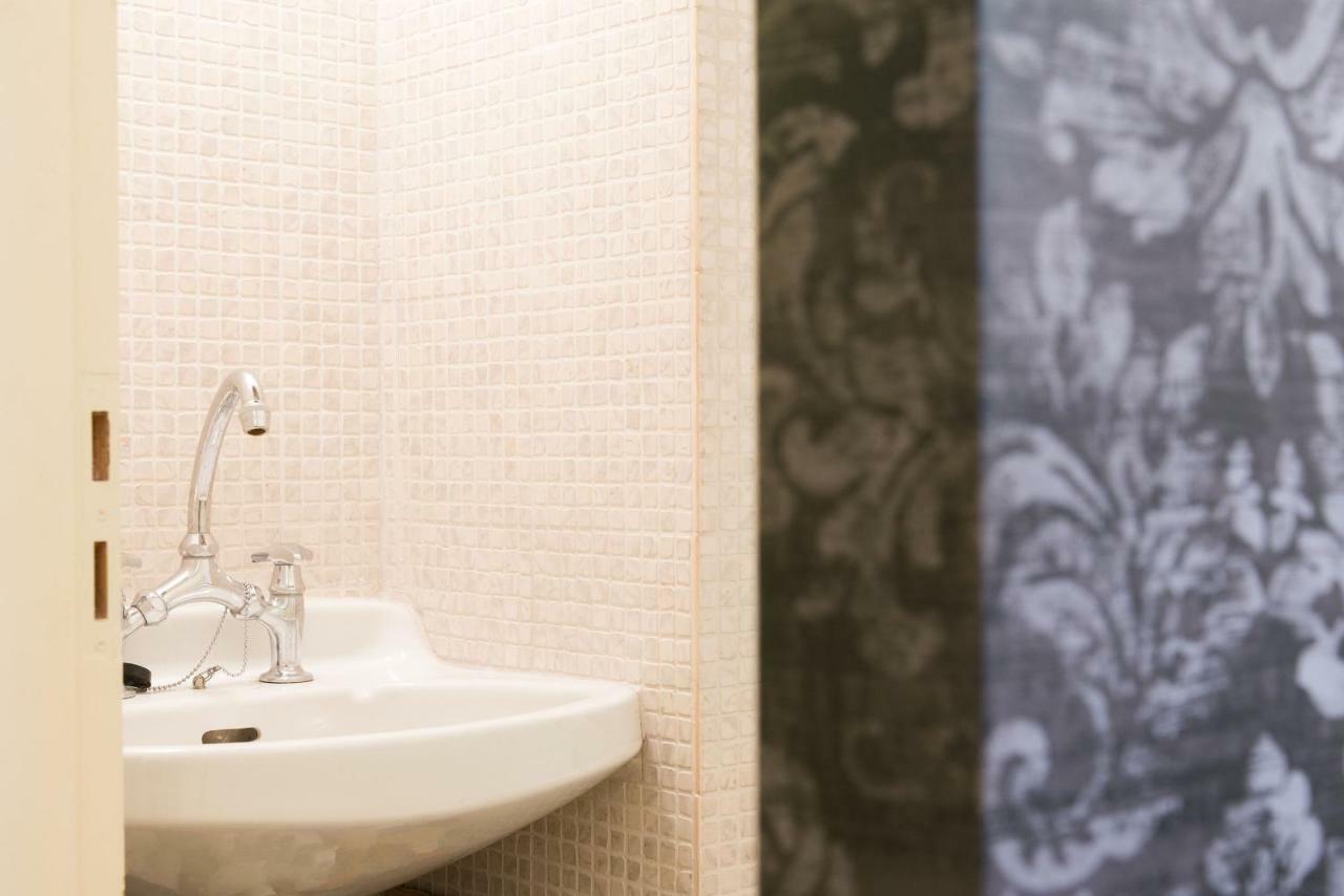 Stylish Flat With Veranda In The Heart Of Ateny Zewnętrze zdjęcie